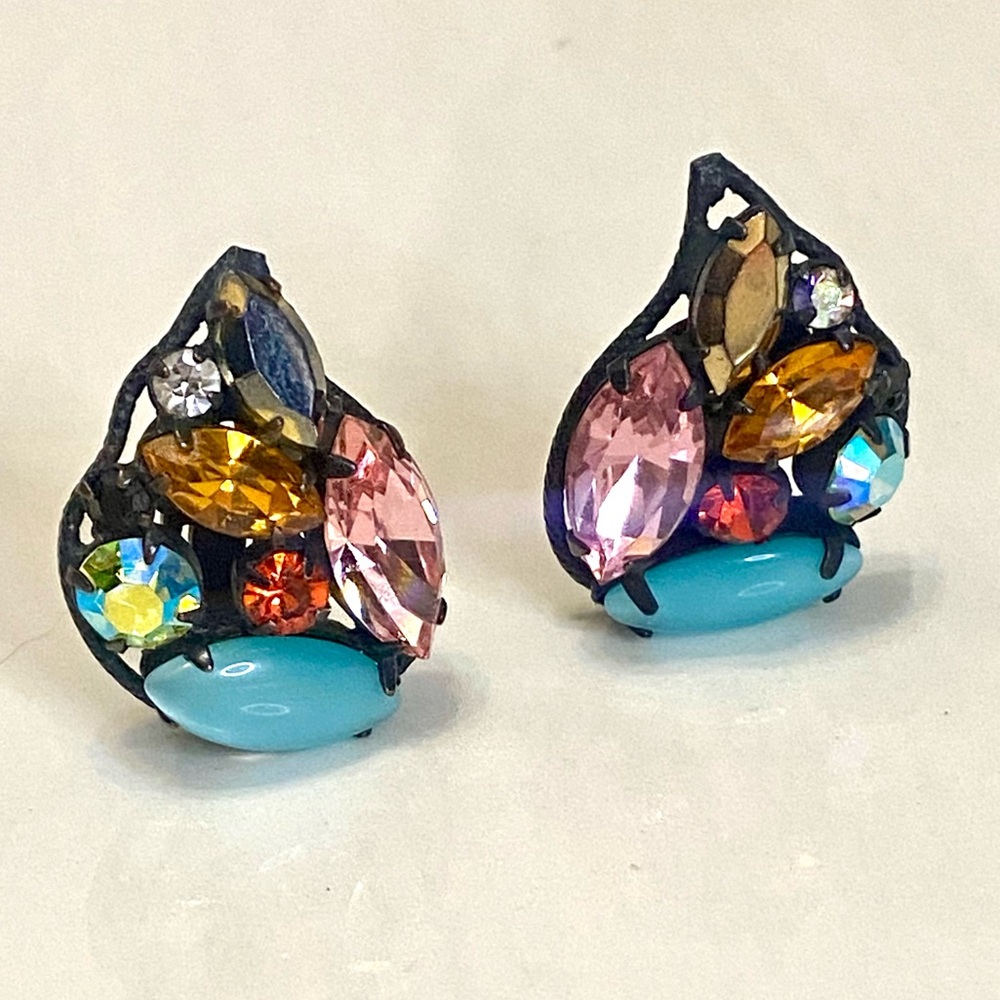 Vintage Regency Signed Rhinestone Clip On Earrings 1960’s